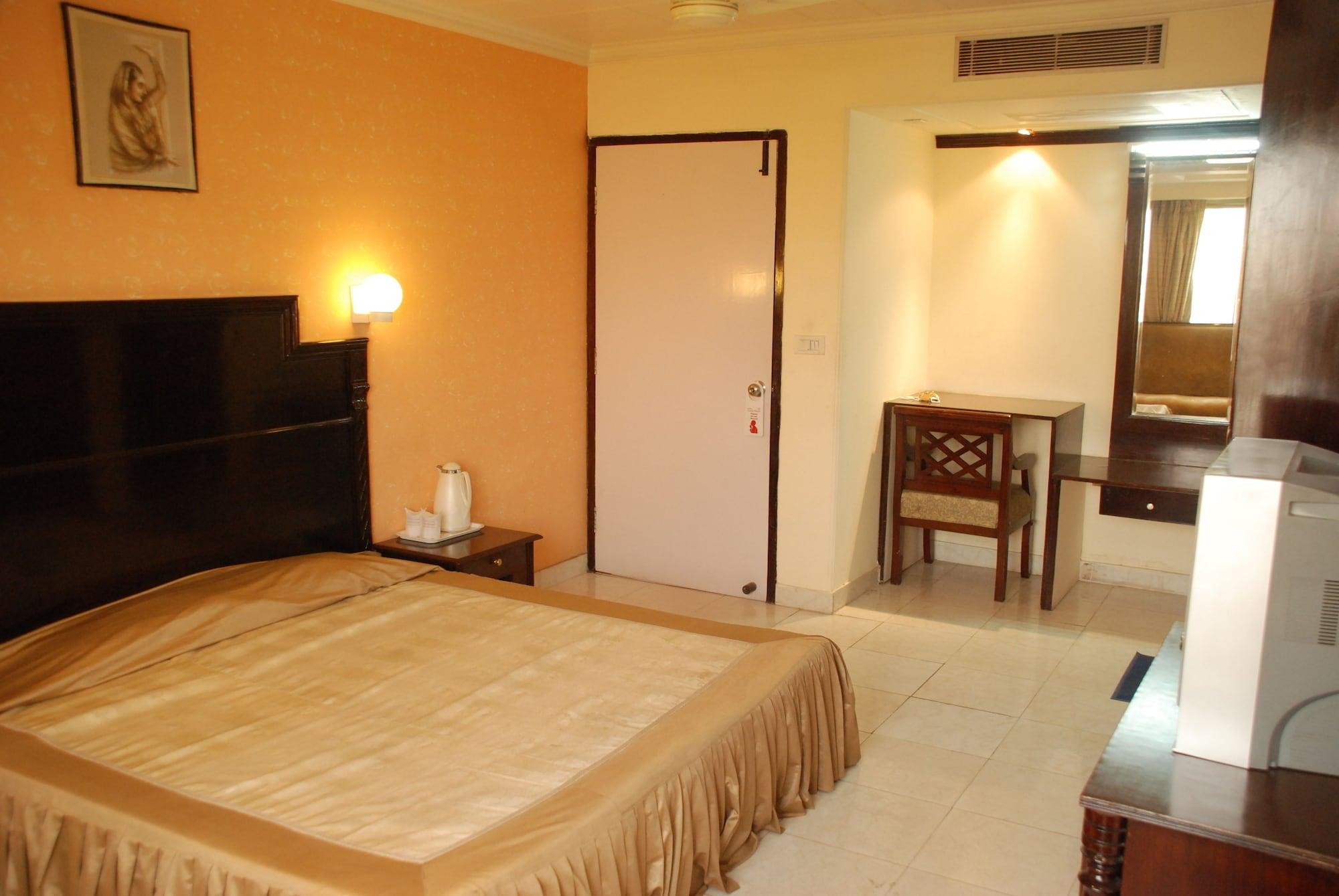 Hotel Ganga Ratan Агра Экстерьер фото