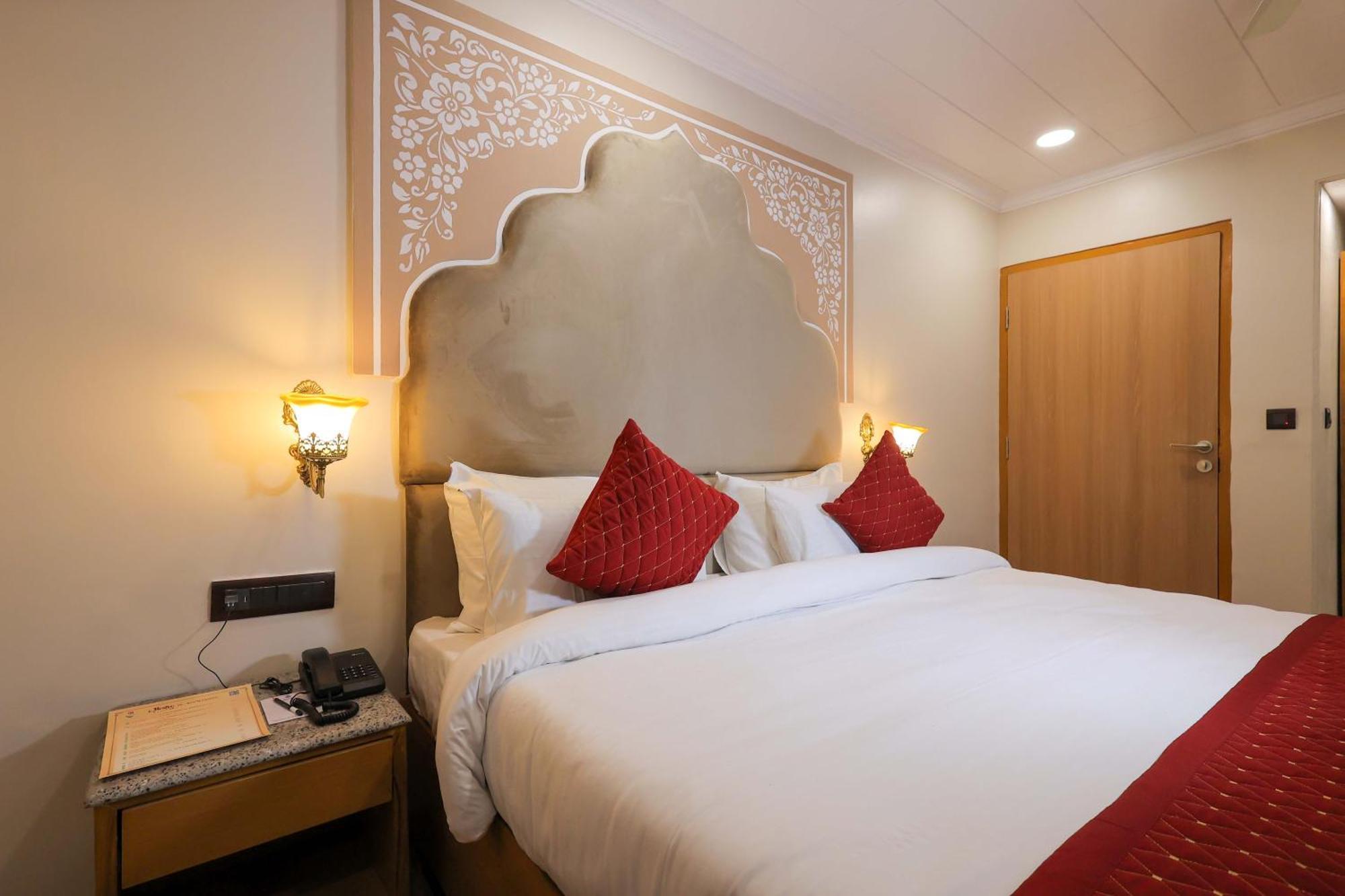 Hotel Ganga Ratan Агра Экстерьер фото