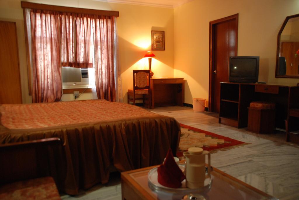 Hotel Ganga Ratan Агра Номер фото