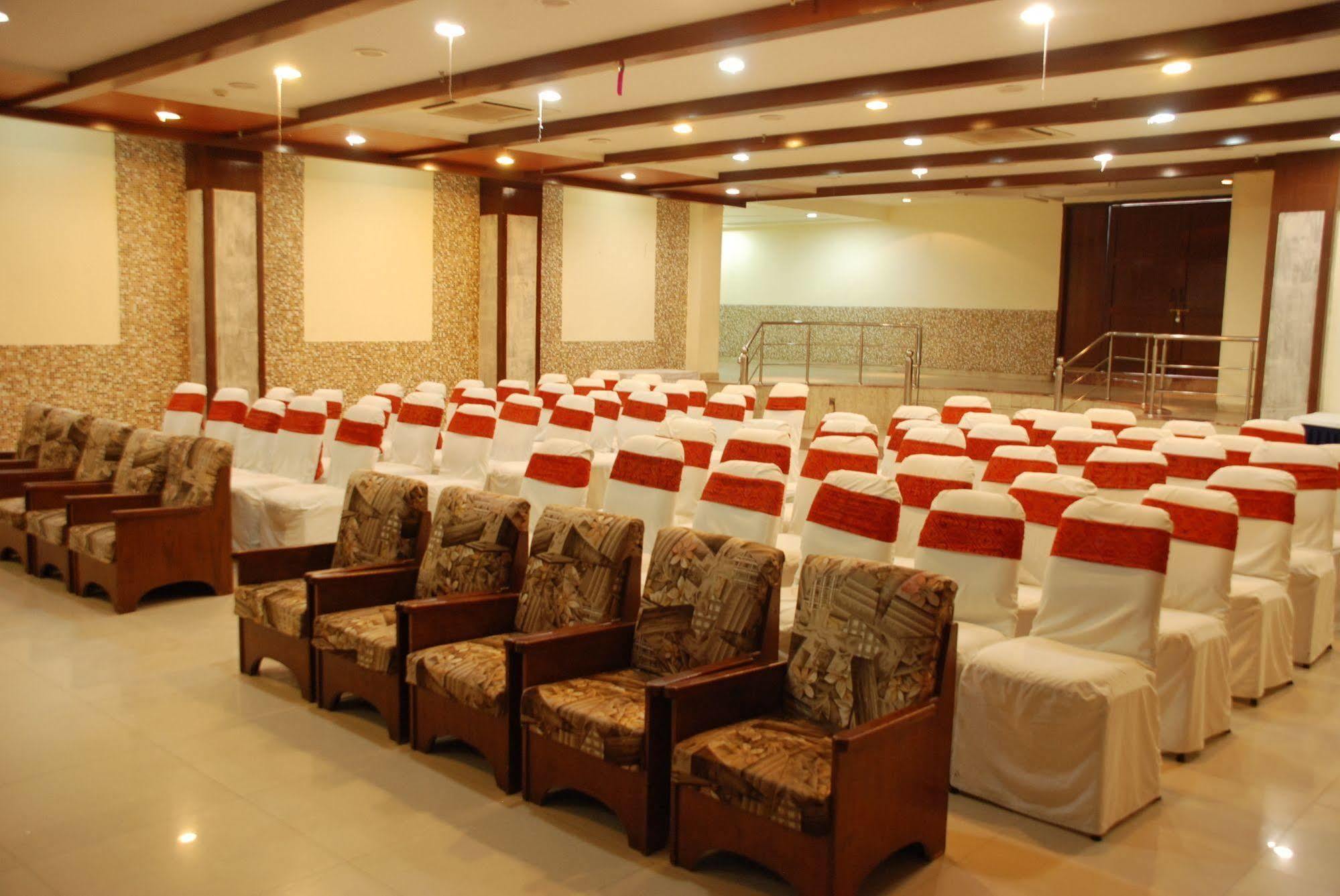 Hotel Ganga Ratan Агра Экстерьер фото