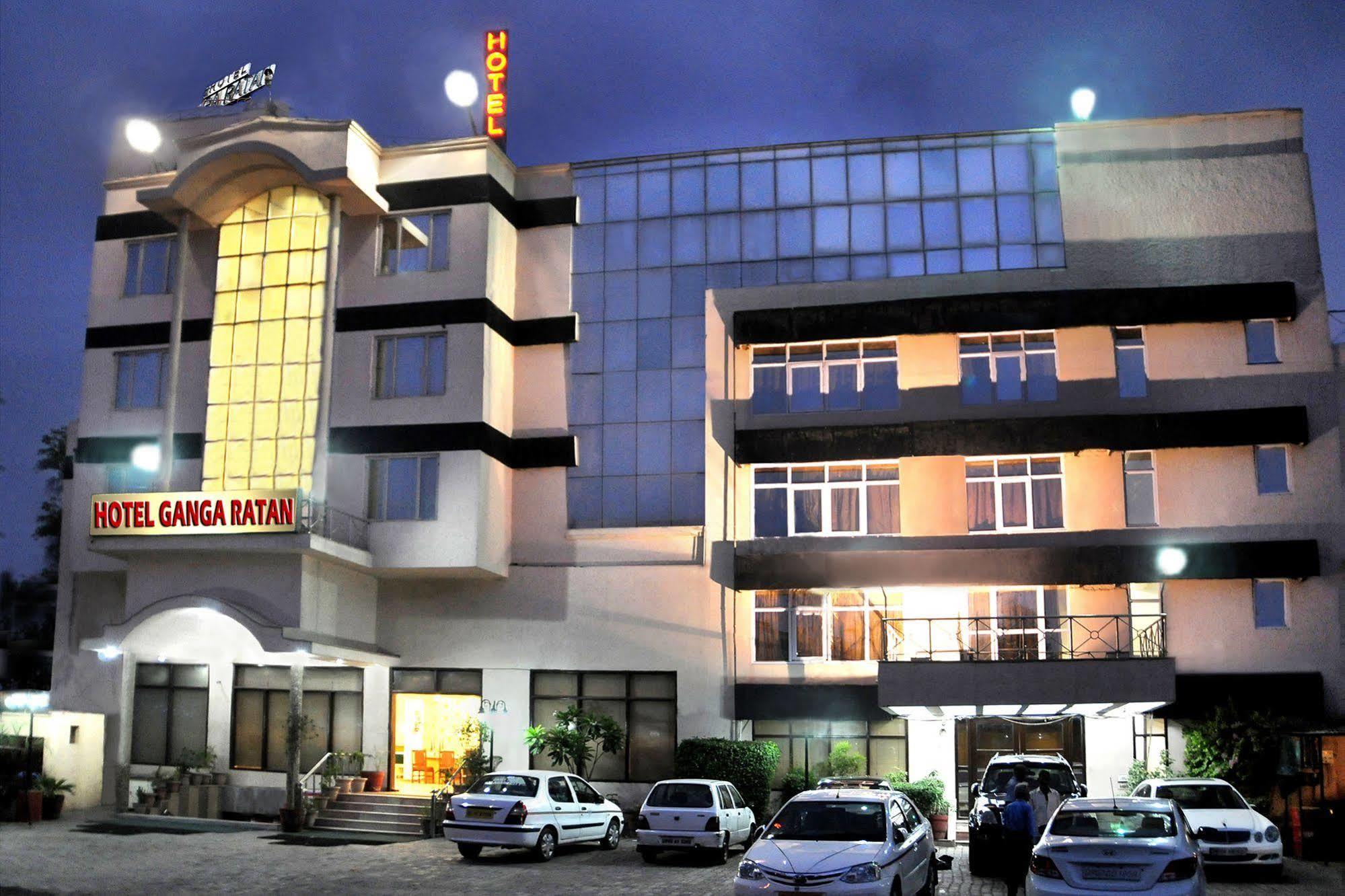 Hotel Ganga Ratan Агра Экстерьер фото